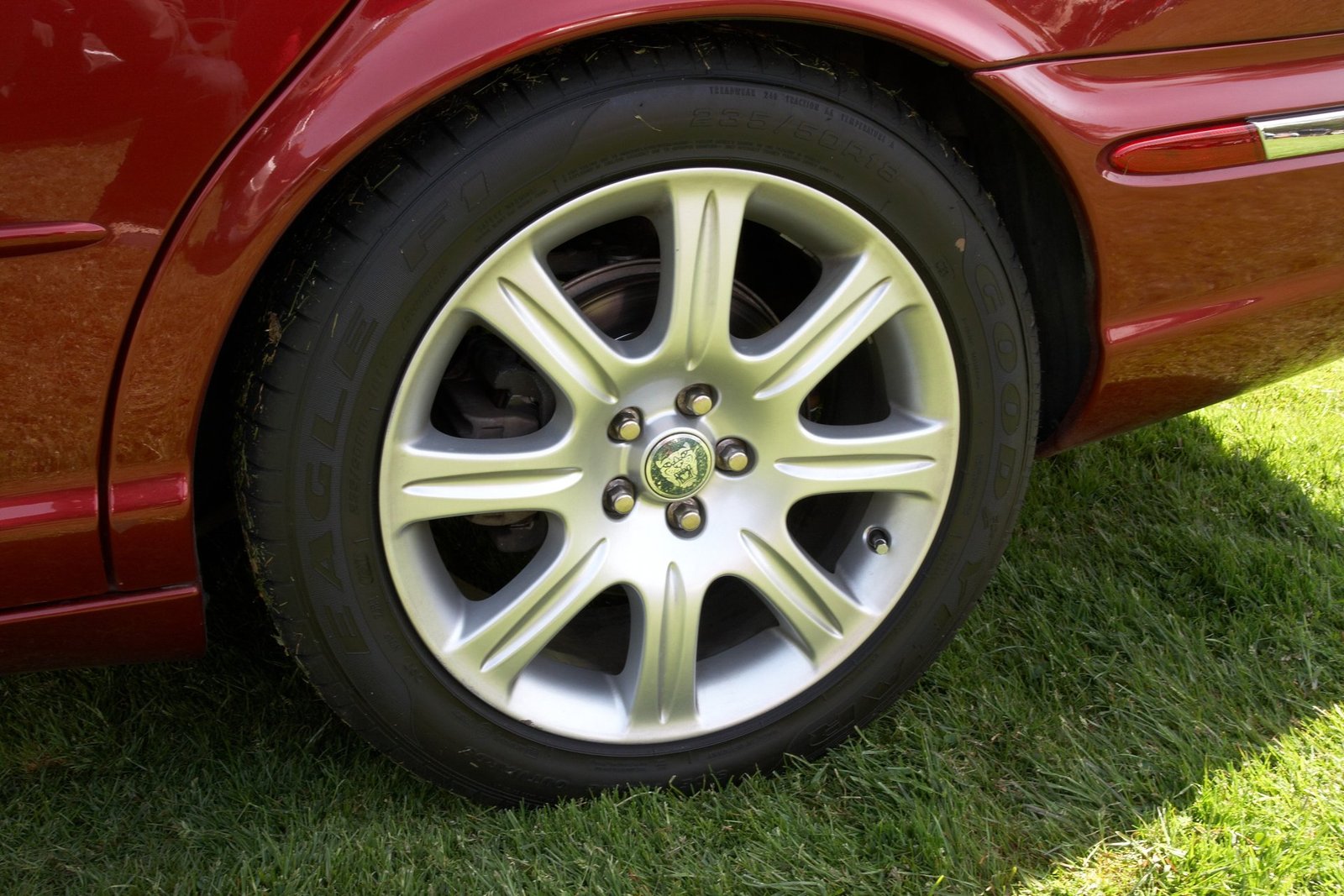 Forged alloy wheel design