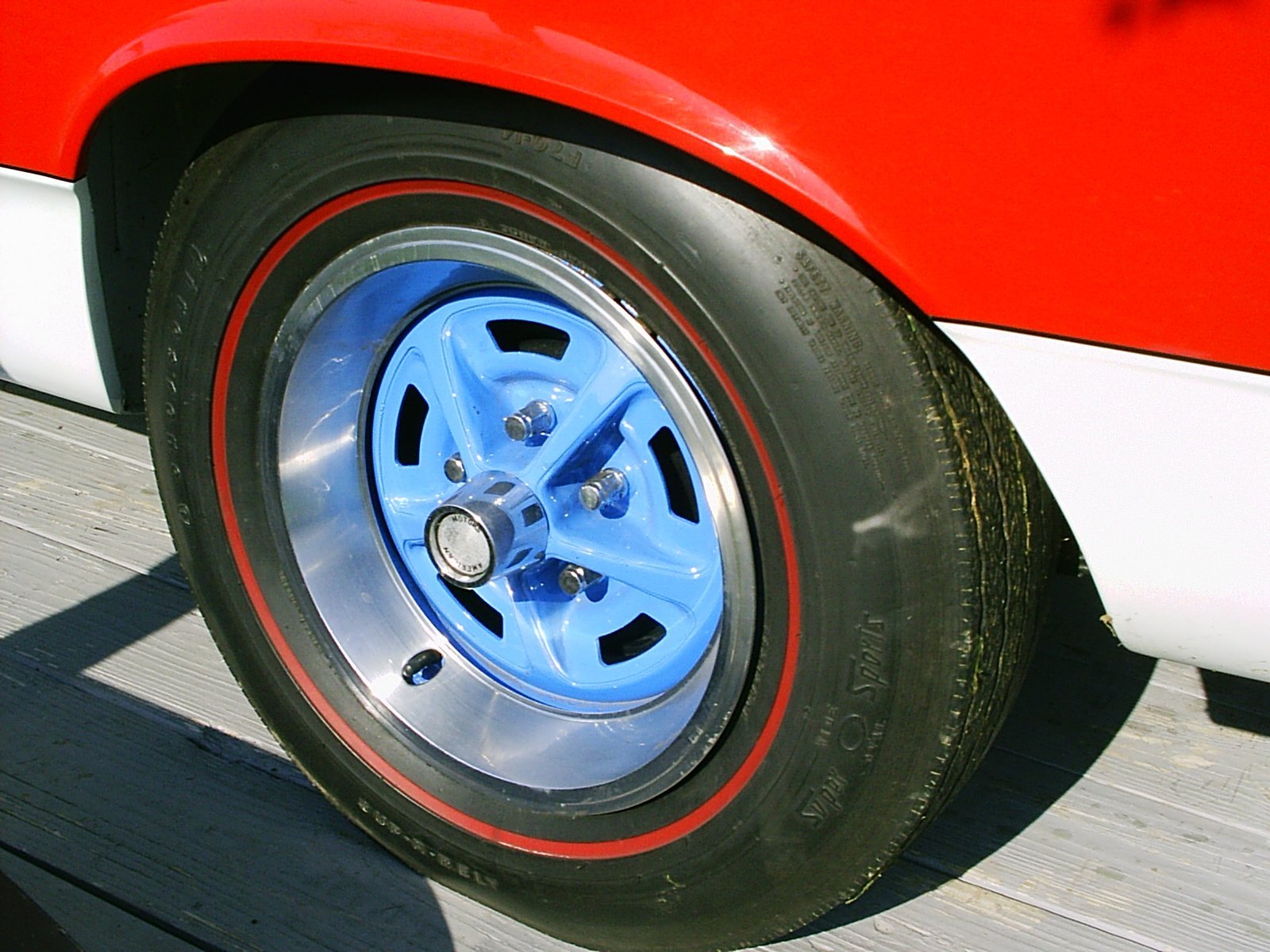 Custom forged wheel for luxury cars