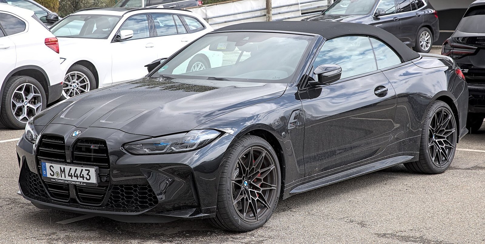 hero-bmw-m4 BMW M4 with custom forged wheels